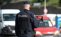 4 Shot, 1 Stabbed at Spanish Nightclub