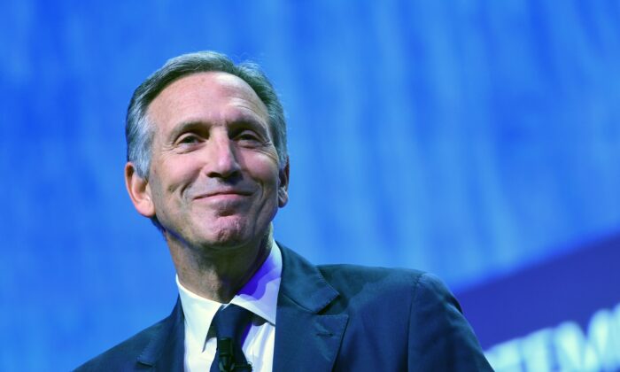Starbucks Executive Chairman Howard Schultz delivers a speech in Milan on May 7, 2018. (Miguel Medina/AFP via Getty Images)