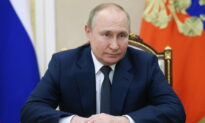 Putin Urges Military Pause in Ukraine Region