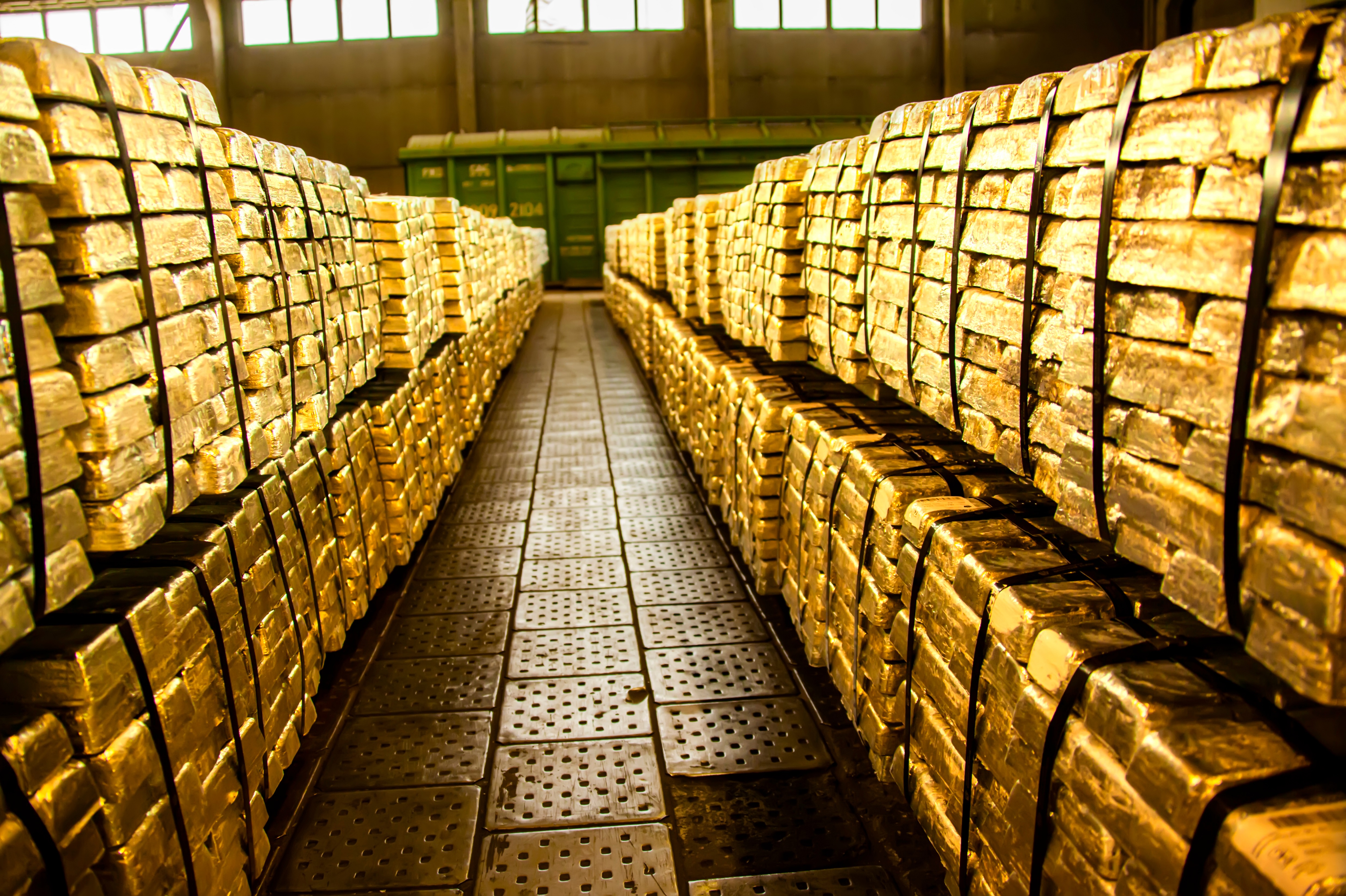 300 кг золота. Золотовалютные резервы. Хранилище золота. Тонна золота. Золотой резерв.