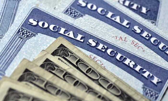 Many people wait until 70 to draw their first Social Security check. (Lane V. Erickson/Shutterstock)