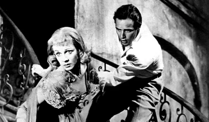 Press publicity photo of Marlon Brando and Vivien Leigh in "A Streetcar Named Desire" from 1951. (Public Domain)
