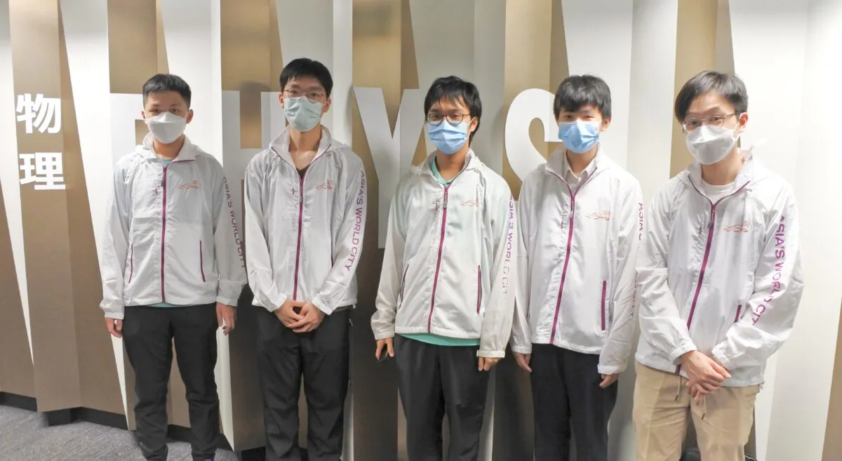 Hong Kong students partook in both competitions of IMO 2022 hosted in Norway, and IPhO 2022, organized by Switzerland. They battled against 104 countries IMO , and 74 in iPhO.(Hong Kong Government)