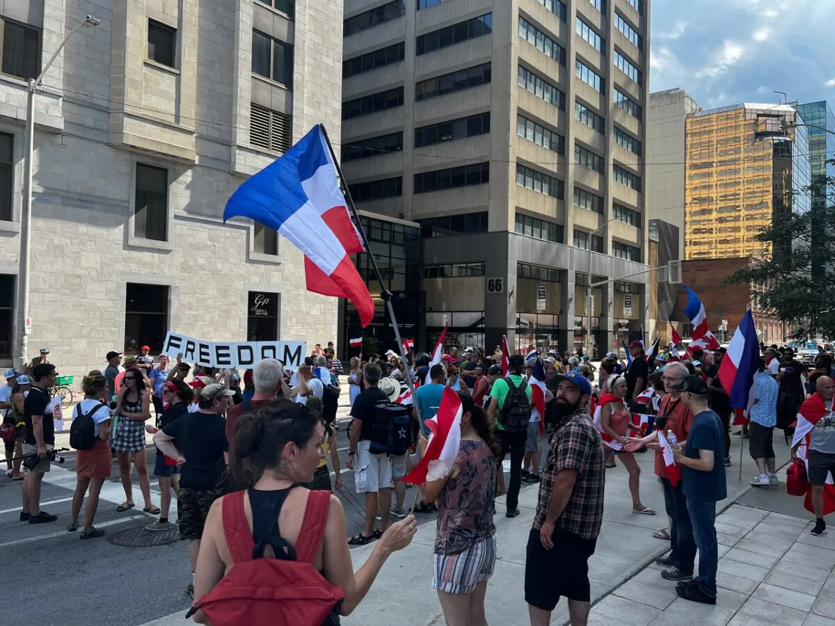 A freedom march was held in downtown Ottawa to support farmers protesting the Dutch government's climate change policies, in Ottawa, Canada, on July 23, 2022. (Annie Wu/The Epoch Times)