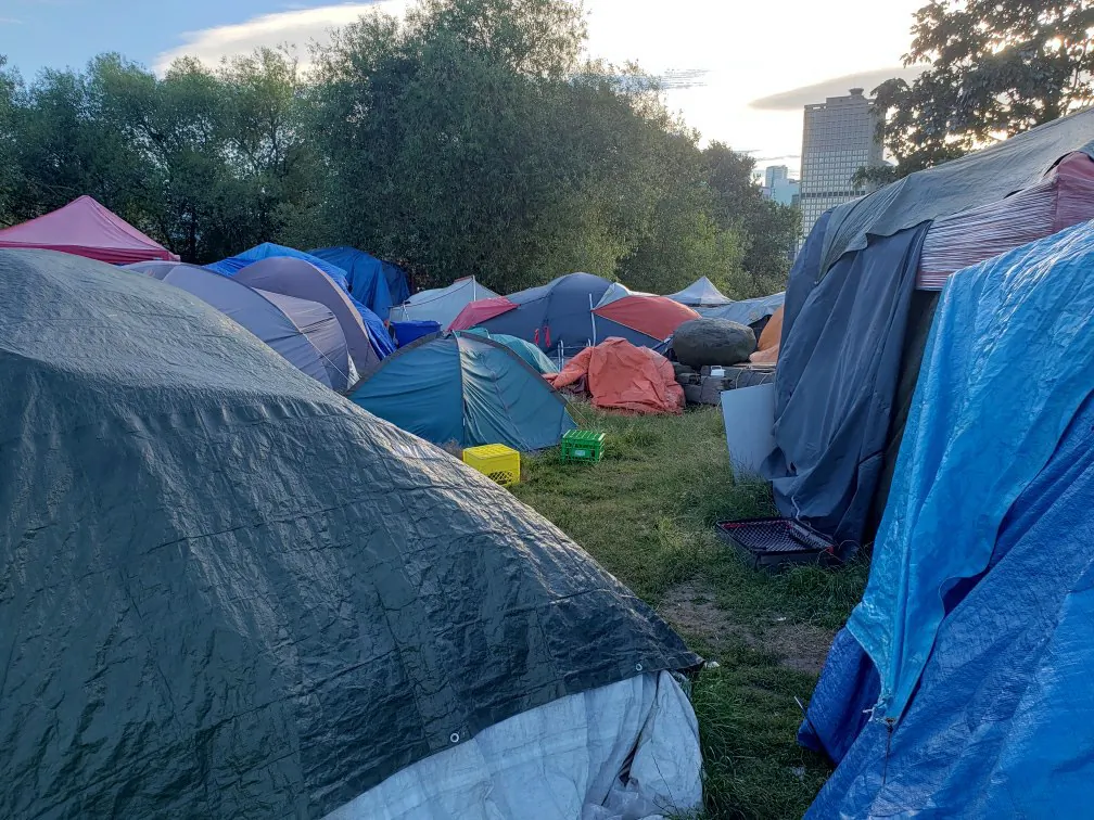 Tents set up in Crab Park in Vancouver on July 12, 2022. (Jeff Sandes/The Epoch Times)