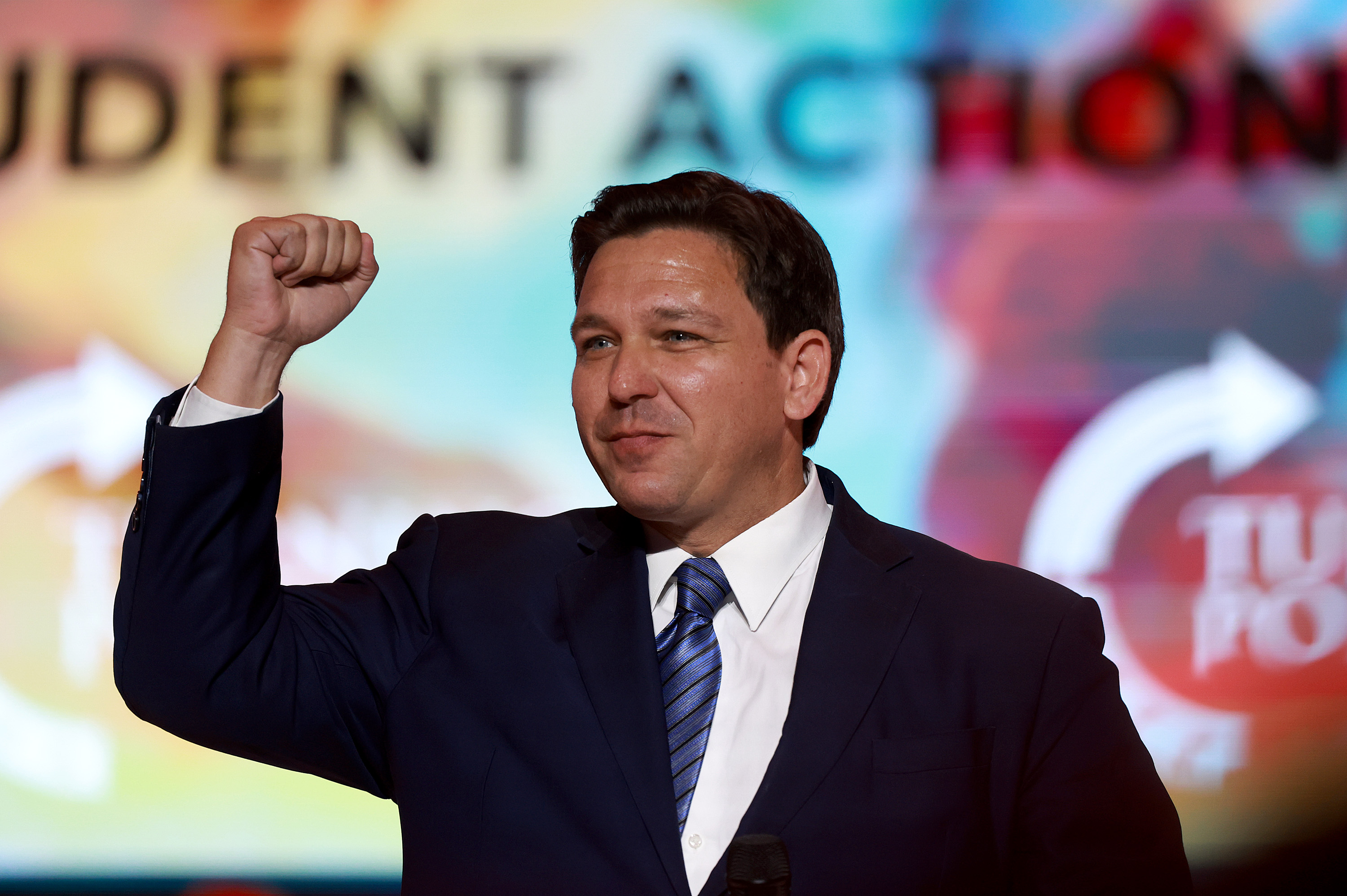 DeSantis Stumps for JD Vance in Ohio, Launches Statewide Education Tour During Busy Weekend - Vimarsana News