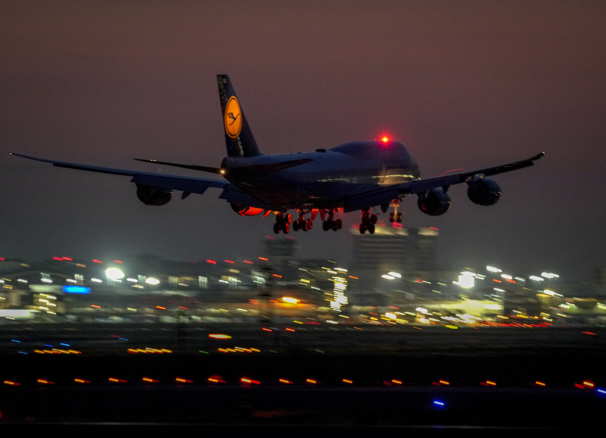 NextImg:'Severe Turbulence' Diverts Flight Out of Austin, Injuring Passengers