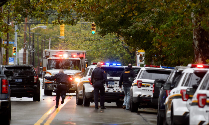 Police rapid response team members respond to the site of a mass shooting at the Tree of Life Synagogue in the Squirrel Hill neighborhood in Pittsburgh on Oct. 27, 2018. (Jeff Swensen/Getty Images)