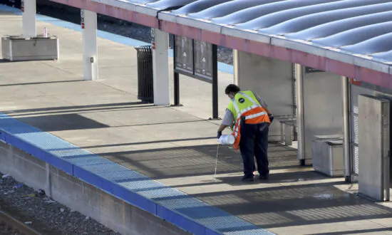 Teen Who Died in Attempted Robbery Aboard Train Identified