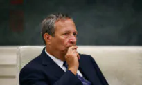 Ex-Treasury Secretary Sees Recession Coming and It Will Not Be Mild
