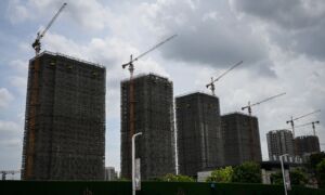 China Collects $44 Billion to Save Real Estate Developers, 500,000 Presale House Buyers Stop Mortgage Payments