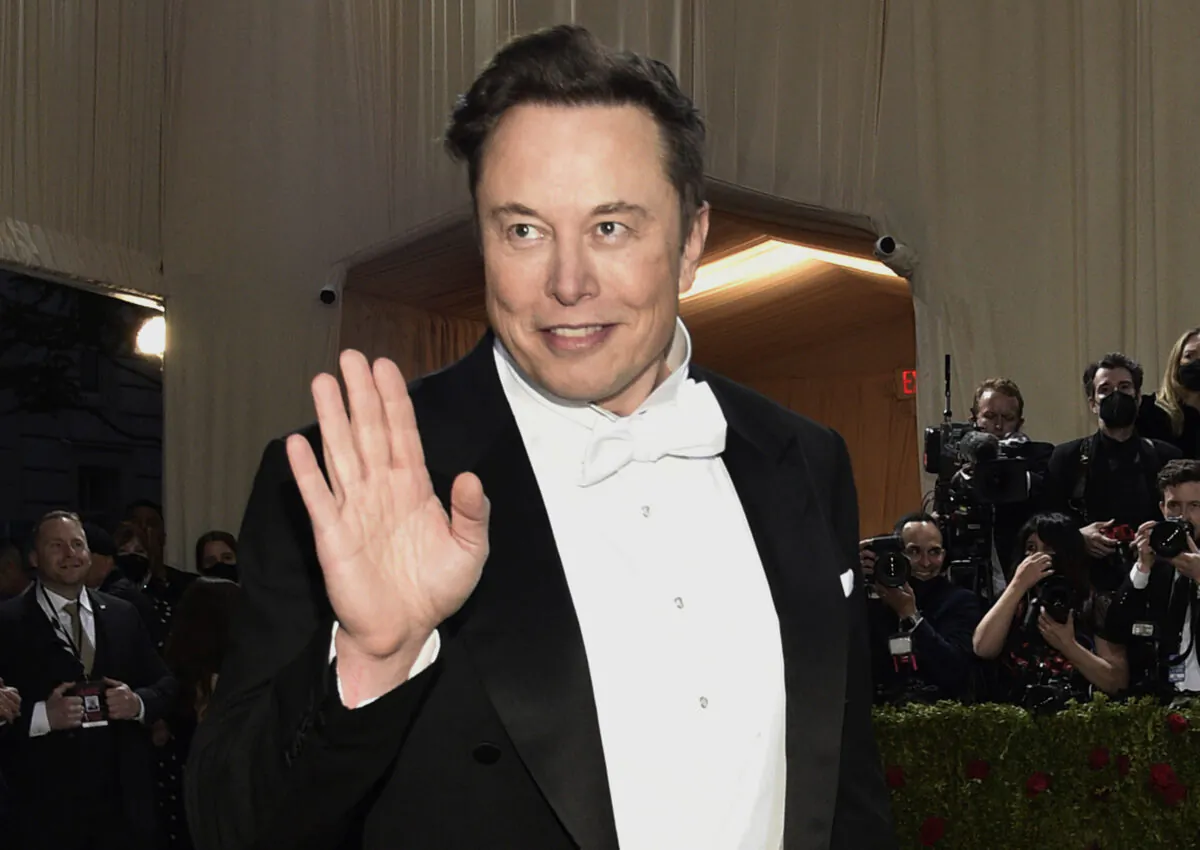 Elon Musk attends The Metropolitan Museum of Art's Costume Institute benefit gala in New York on May 2, 2022,. (Evan Agostini/Invision/AP, File)