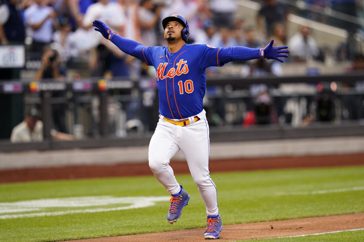 Escobar blast helps Mets top Yankees 6-3 in Subway Series opener