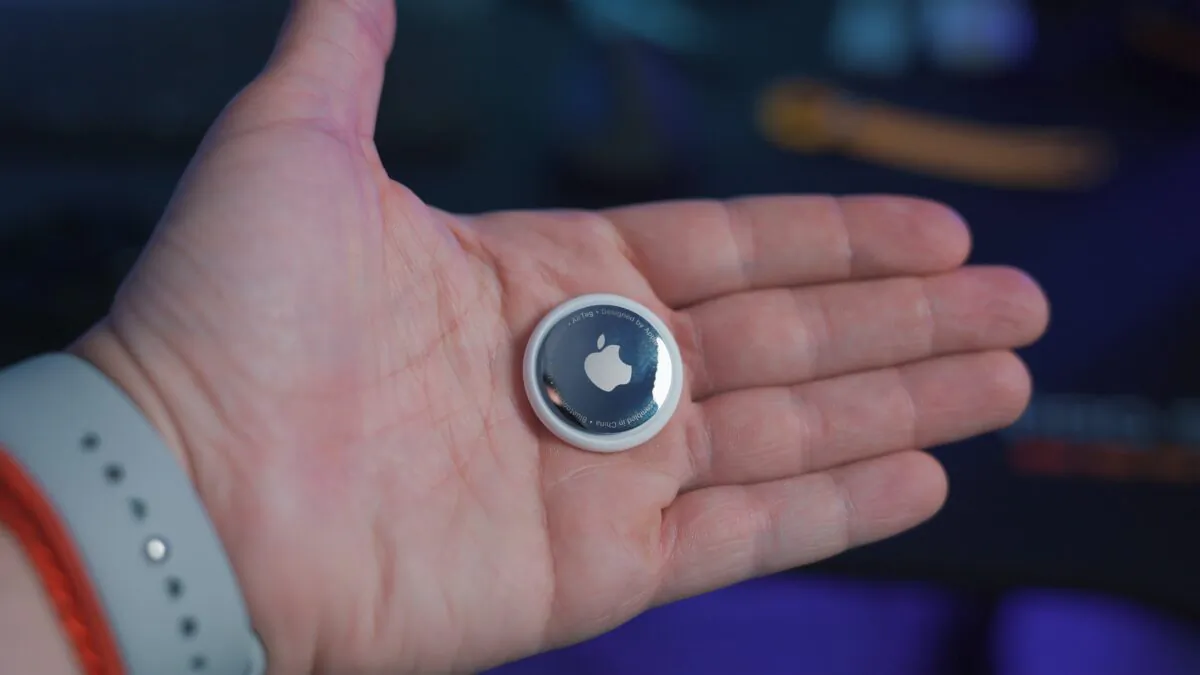 Apple's AirTag. (Stock photo/Onur Binary/Unsplash)