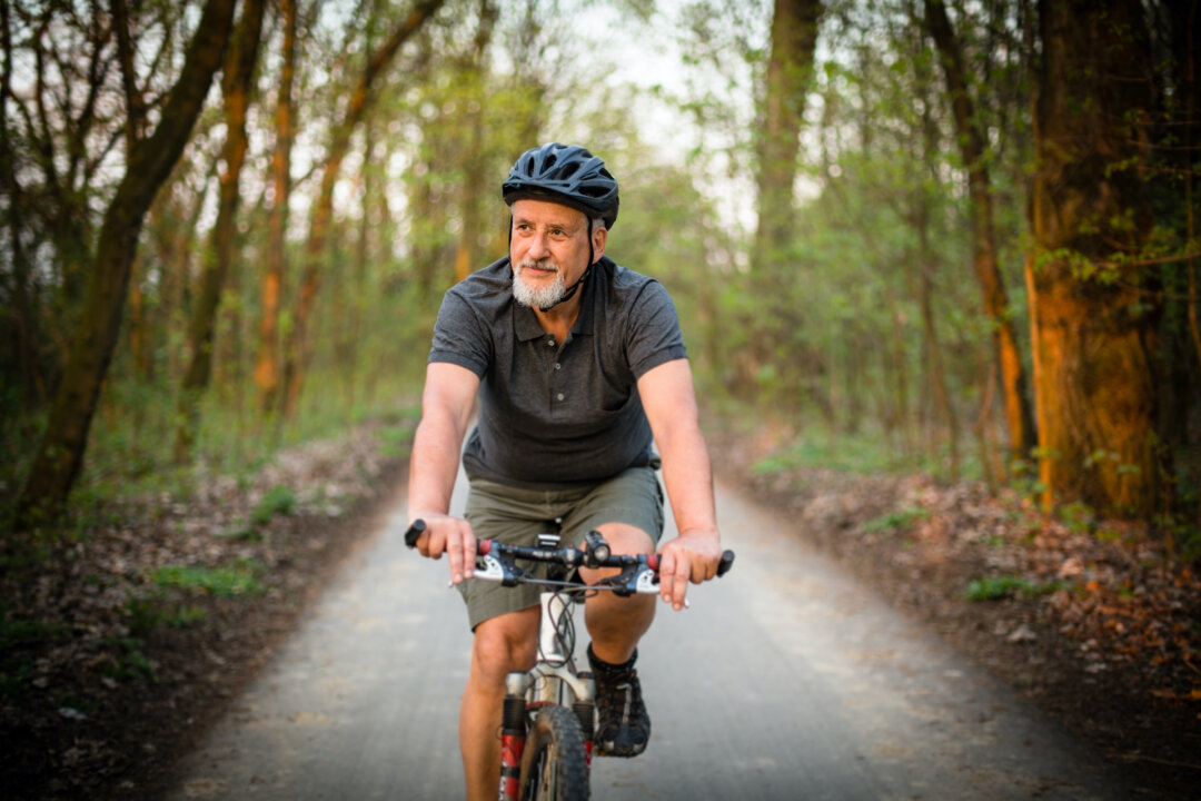Stress depletes the body and leaves the immune system worn out. Fortunately, there are ways to maintain a healthy immune system. (l i g h t p o e t/Shutterstock)