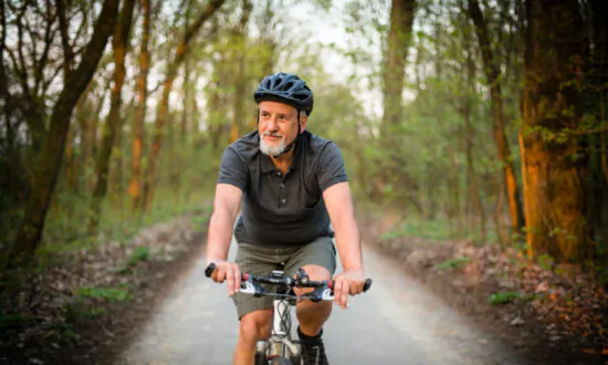 Social Stress Can Speed Up Immune System Aging: New Research