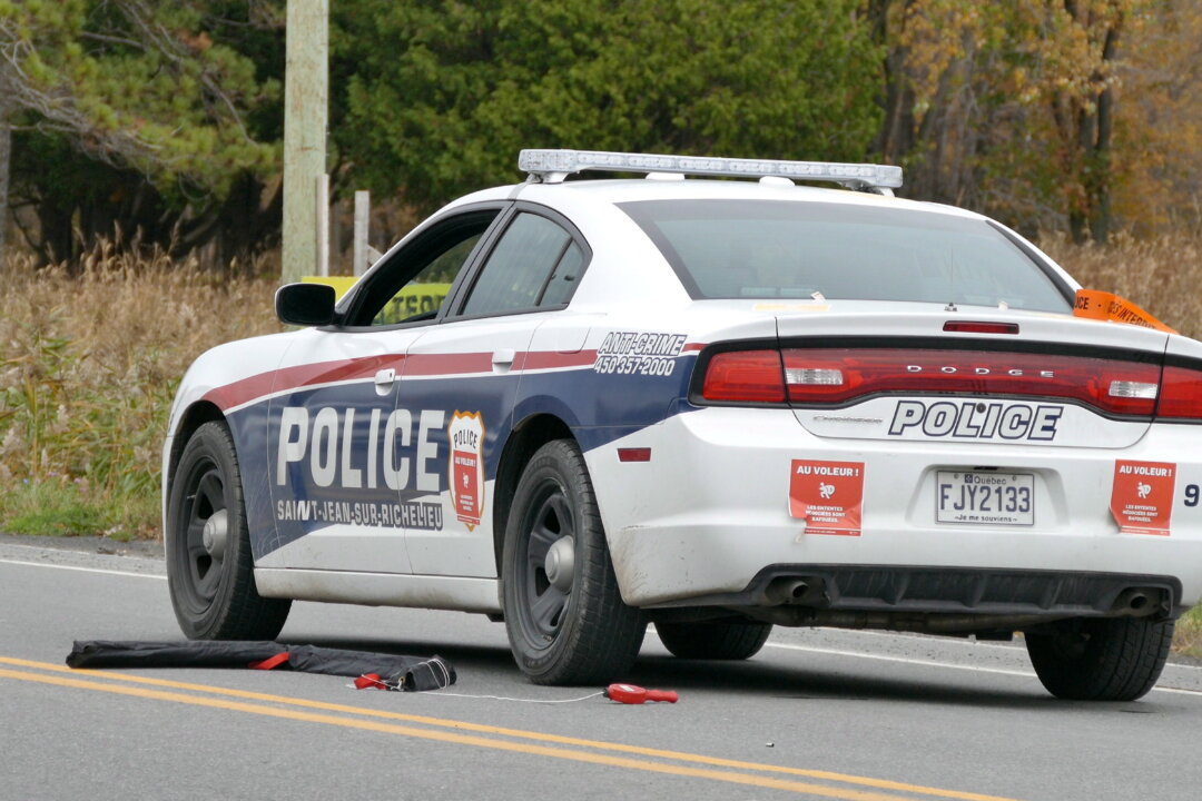 Man Shot Dead by Quebec Police Identified as RCMP Officer | The Epoch Times