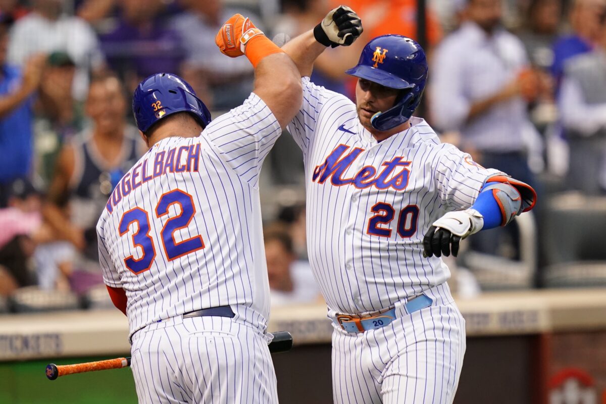 [The Epoch Times] Mets Edge Yankees 32 in 9th for 2Game Subway Series