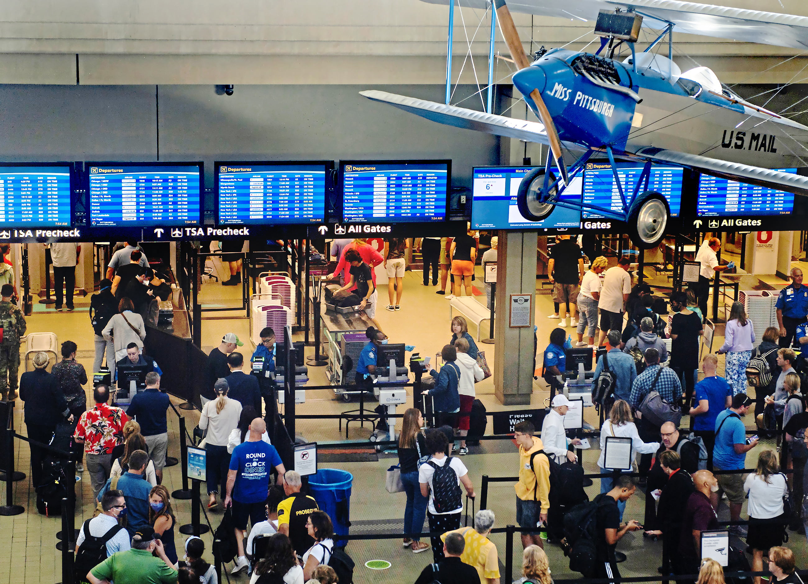 Airline Chaos Could Persist Until 2024, Despite Efforts to Cure Woes - Vimarsana News