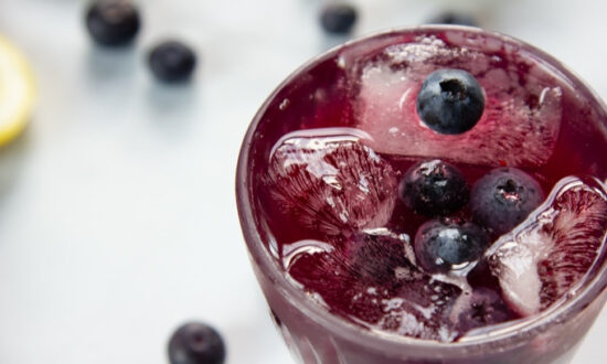 This Cooling Summer Drink Is Loaded With Antioxidants