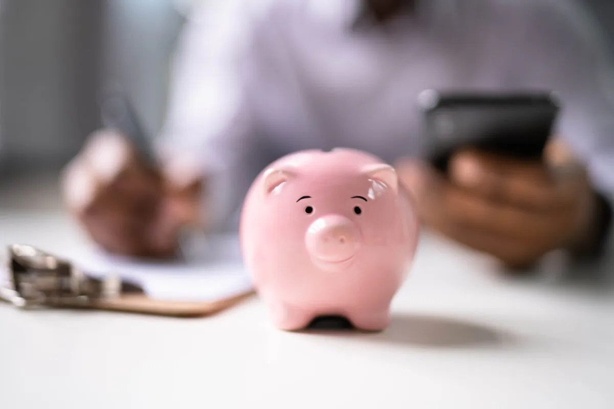 You may be able to cut your cellphone bill significantly. (Andrey_Popov/Shutterstock)