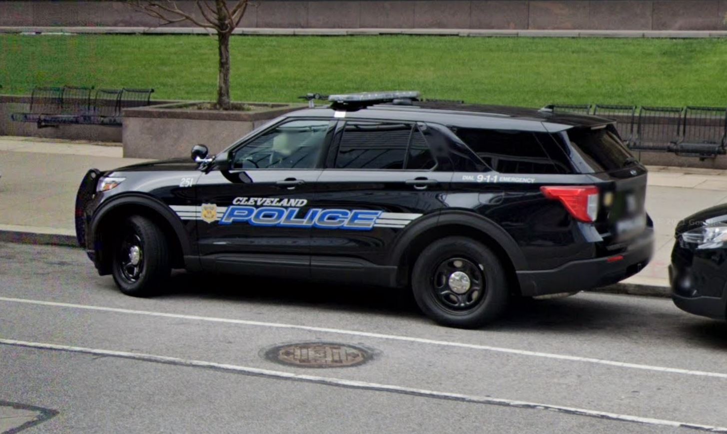 Woman Convicted in Fatal Shooting of Off-Duty Ohio Officer - Vimarsana News