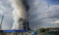 1 Killed, 13 Injured in Massive Warehouse Fire Near Moscow