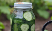 Fermented Cucumbers: Healthy Pickles Recipe (+ Video)