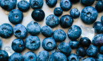 The Best Way to Freeze Blueberries, Plus How to Use Them