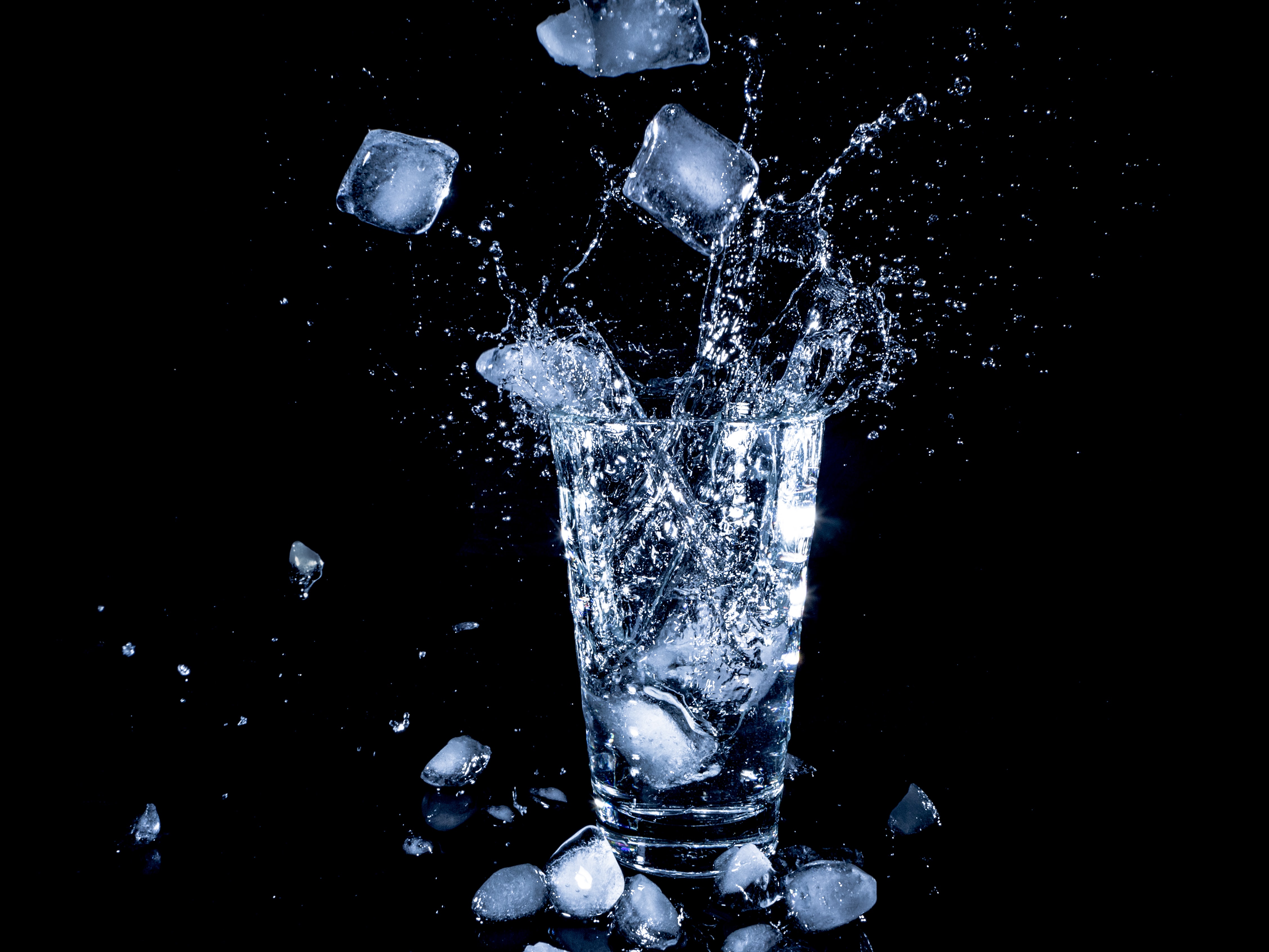Common Mistakes We Make When It Comes to Drinking Water - Vimarsana News