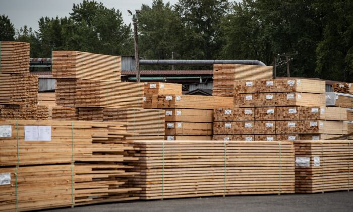 U.S. Increases Canadian Lumber Tariffs to 14.54%