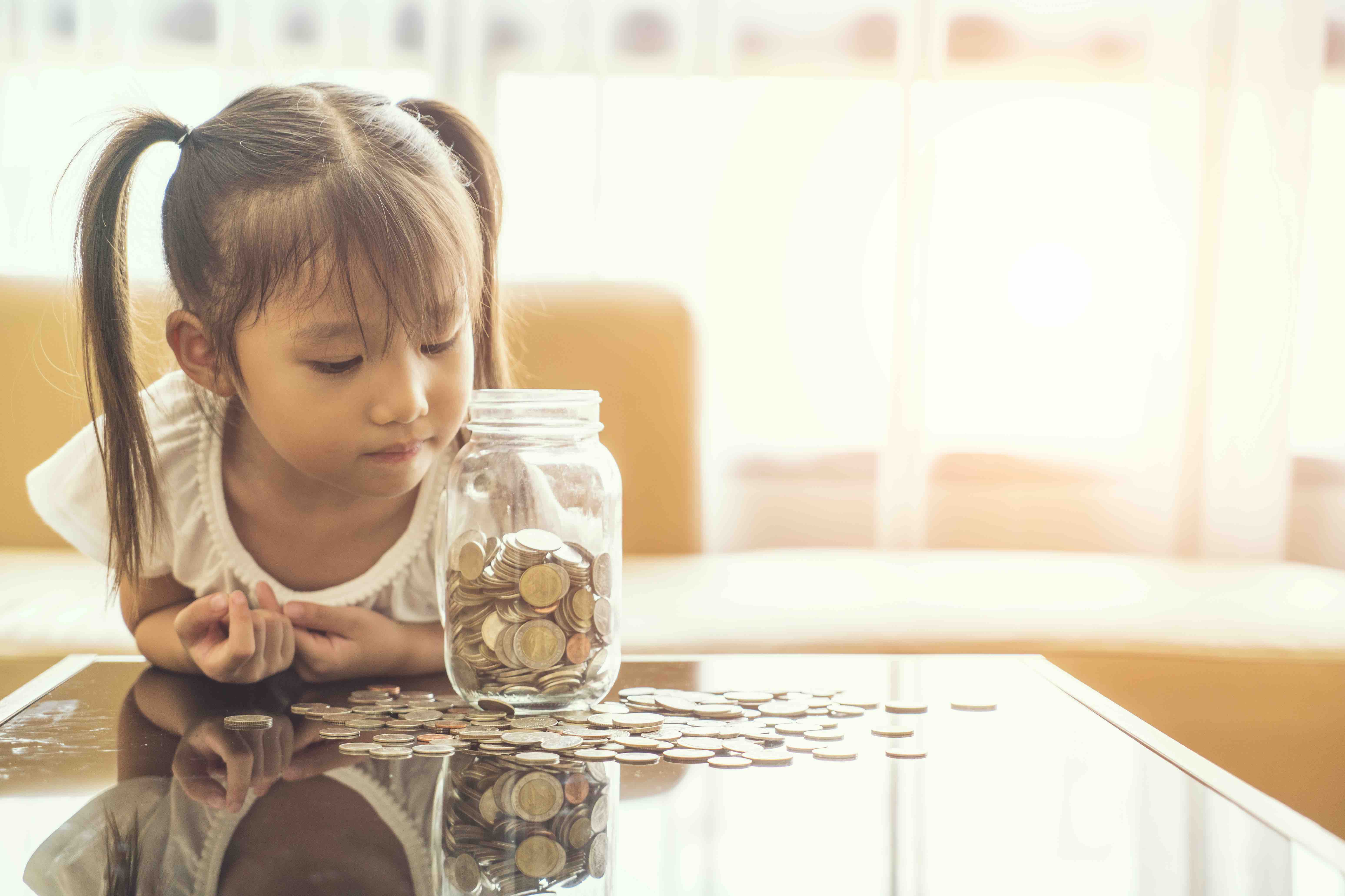 Financial Struggles Can Be Tough on Families, And Tough to Explain to Kids - Vimarsana News