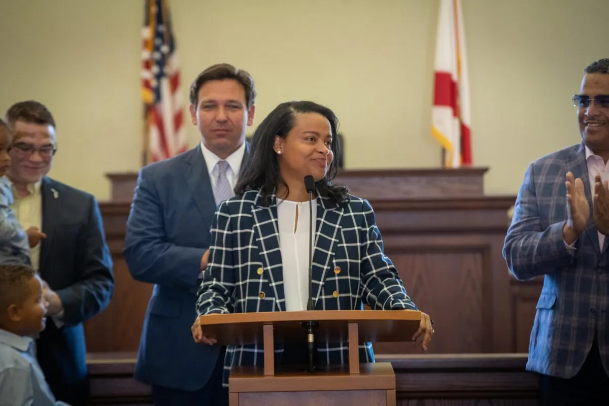 Judge Renatha Francis accepts appointment to Florida Supreme Court with Gov. Ron DeSantis looking on  Aug. 5, 2022. (Courtesy of the Florida governor's office)