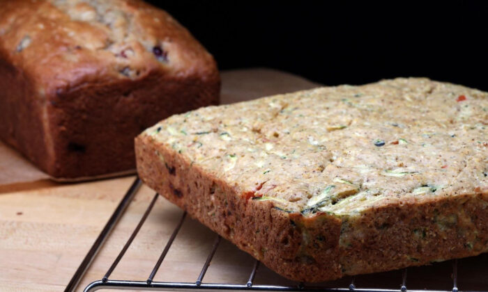 Zucchini Tomato Chile Cornbread