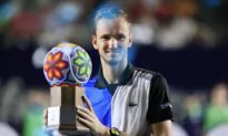 Medvedev Ends Losing Streak in Finals With Los Cabos Title