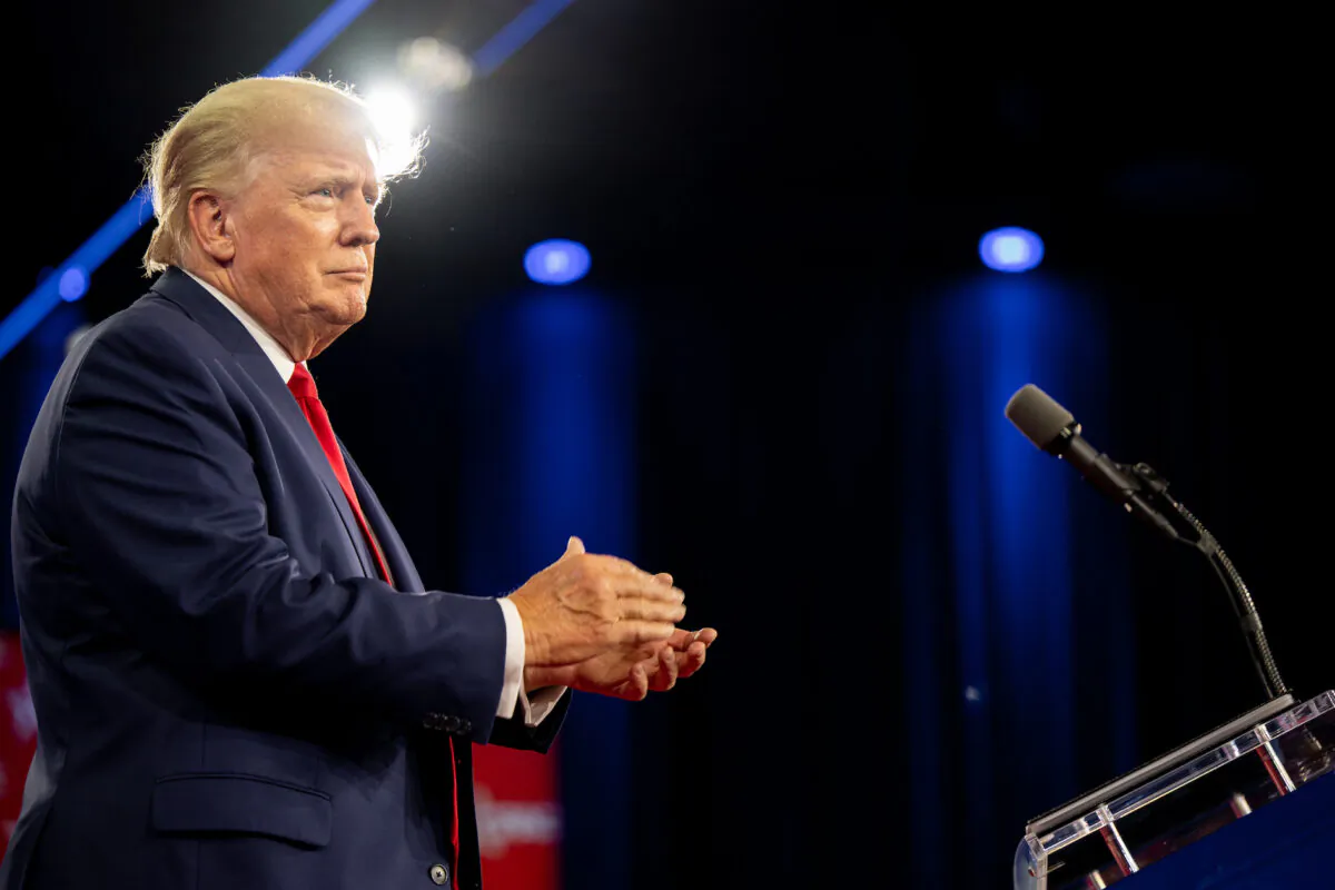 Former U.S. President Donald Trump applauds upon arrival at the Conservative Political Action Conference (CPAC) at the Hilton Anatole in Dallas, Texas, on Aug. 6, 2022. (Brandon Bell/Getty Images)