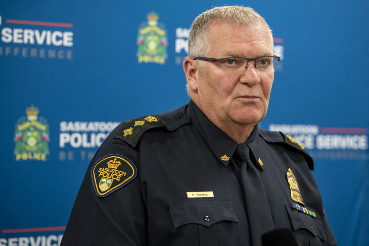 Saskatoon Police Deputy Chief Randy Huisman speaks at a media event, Aug. 8, 2022. (The Canadian Press/Liam Richards)