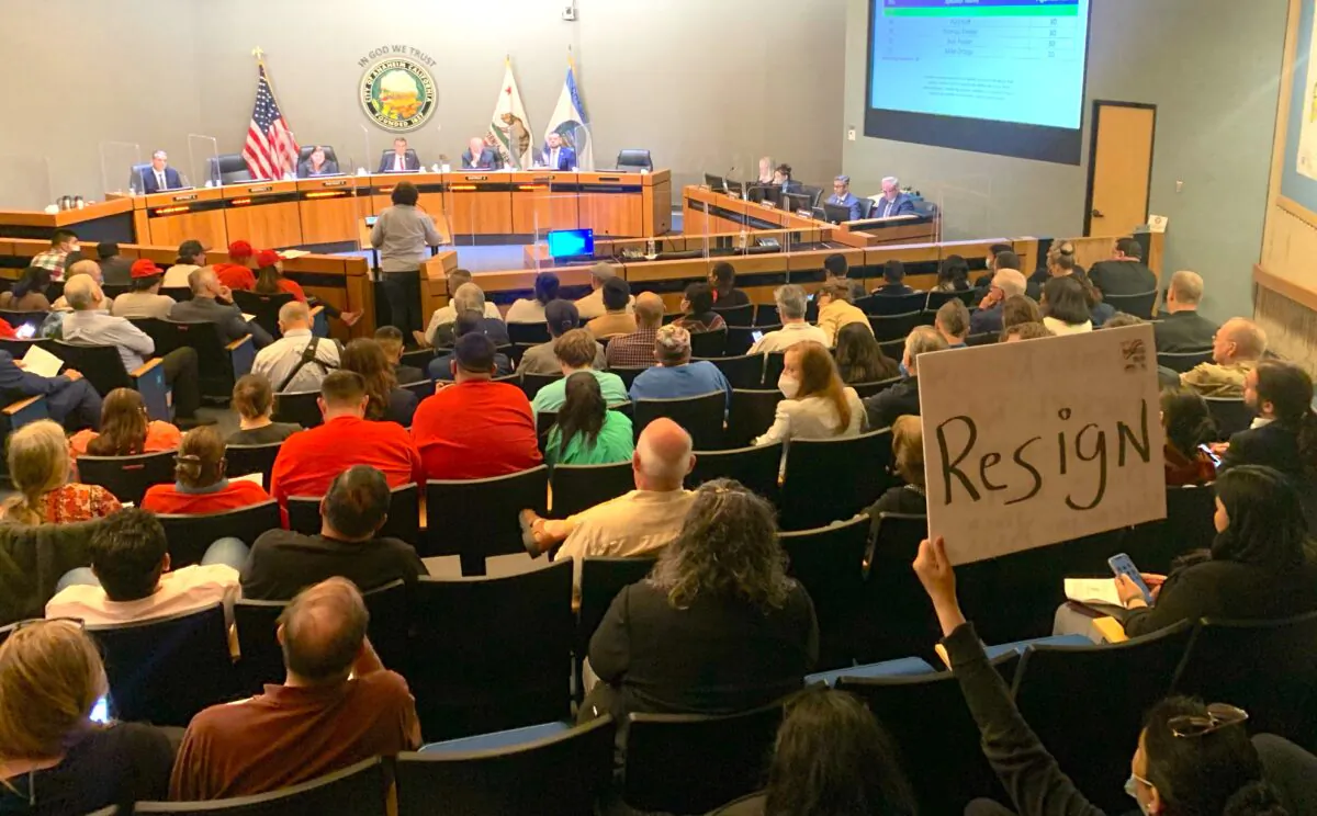 Members of the public partake in public comment during an Anaheim City Council meeting in Anaheim, Calif., on May 24, 2022. (John Fredricks/The Epoch Times)