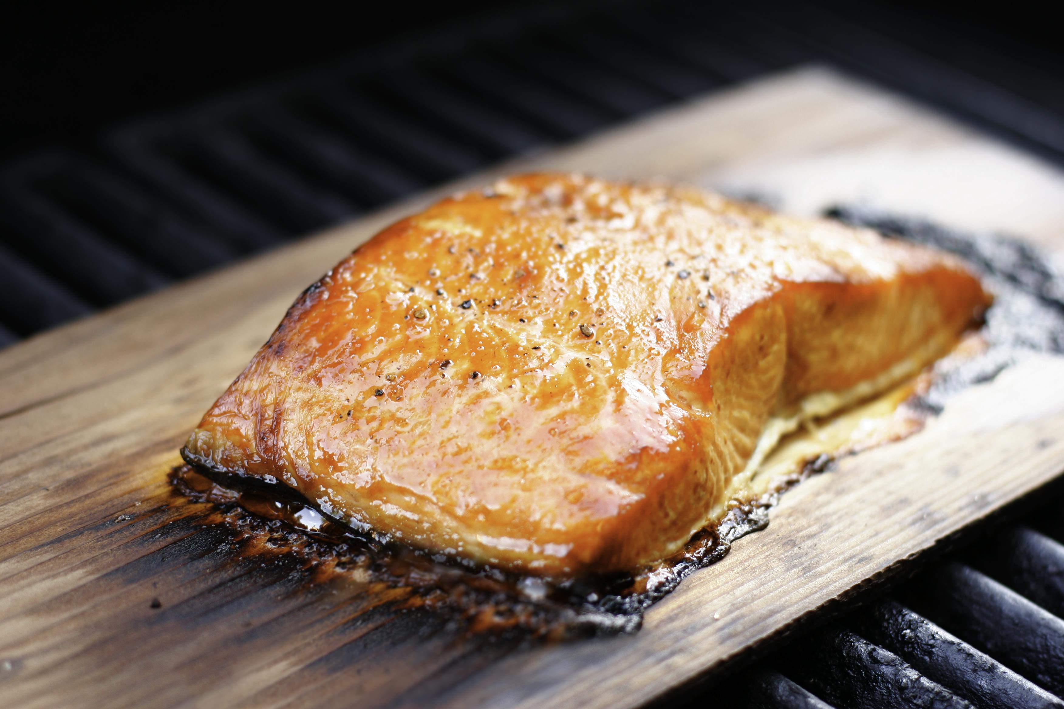 How to Grill With a Cedar Plank - Vimarsana News