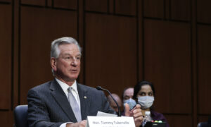 Tuberville to Propose Bill Granting States Power to Sue DHS Over Border Security