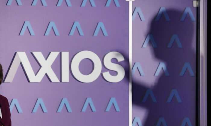 Axios logo in Washington, D.C., on Jan. 31, 2018. (Mark Wilson/Getty Images)