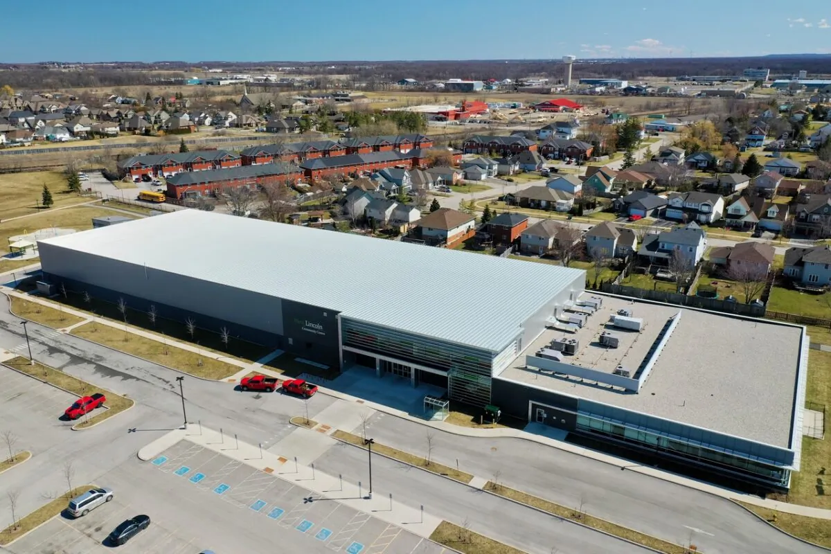 The West Lincoln Community Centre in Smithville, Ontario, on April 5, 2022. (Shutterstock)