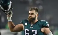 Eagles Center Jason Kelce Undergoes Elbow Procedure