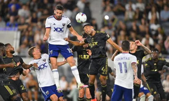 League-Leading LAFC Sneak Past 10-Man D.C. United