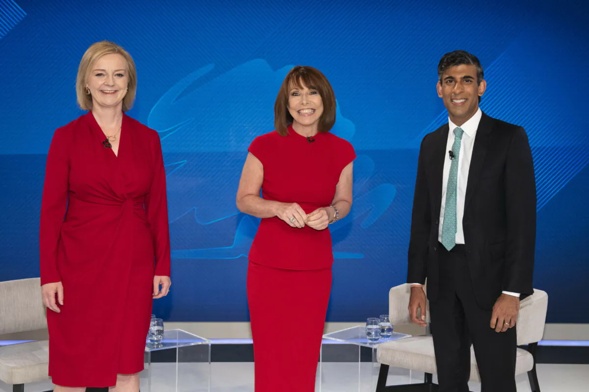 Conservative leadership candidates Liz Truss (L), Rishi Sunak (R) and Sky News presenter Kay Burley ahead of a televised debate on Aug. 4, 2022.(Chris Lobina/Sky News via PA Media)