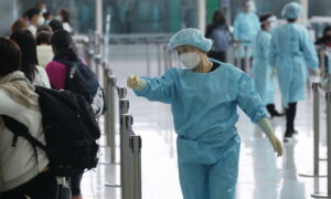 Hong Kong Population Shrinks for 2nd Year Under Virus Curbs
