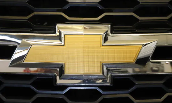 GM Recalls 484,000 Big SUVs to Fix Problem Third-Row Seat Belts