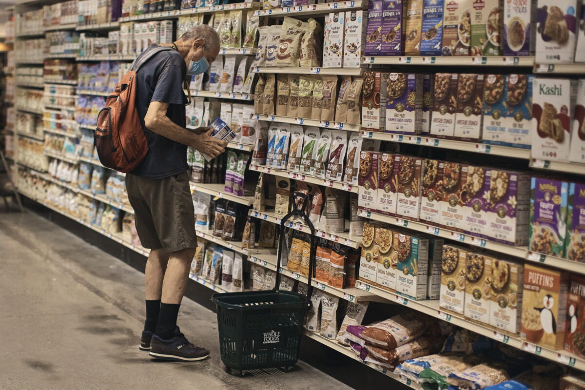 NextImg:‘Large Drops’ in American Consumer Confidence as Recession Signal Strengthens