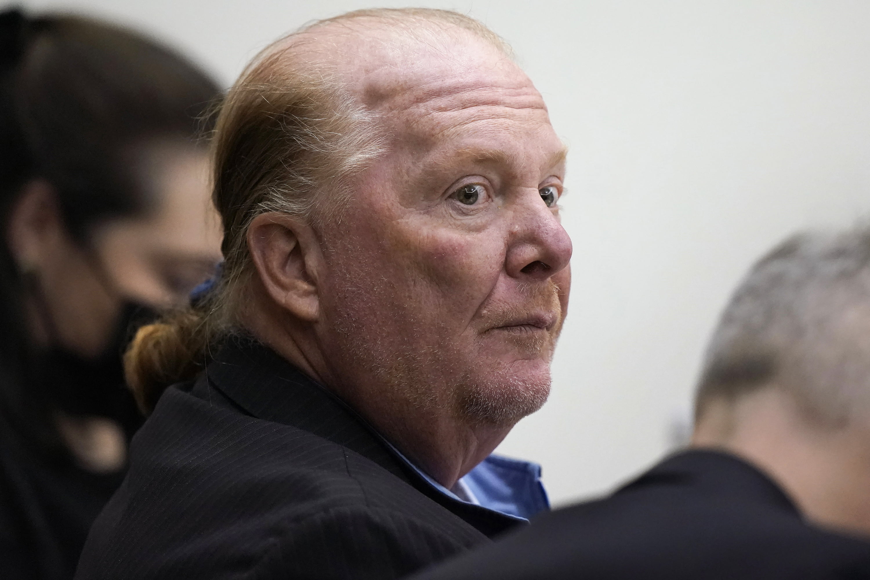 Mario Batali Settles 2 Lawsuits Alleging Sexual Assault - Vimarsana News