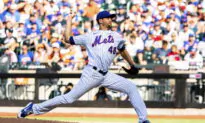 Dominant DeGrom Pitches Surging Mets to 5–2 Win Over Braves